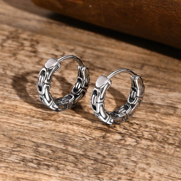 Byzantine Chain Earring, Waterproof Stainless Steel Hoop Huggies Earring - Picture 2 of 4